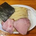 極汁美麺 umami - 綺麗な麺線