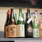 家庭料理 小川 - 一升瓶いろいろ