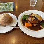 ビストロ・プチ・ブラン - ハンバーグ定食（1,680円税込）