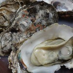 グルメ民宿はまもと - 焼き牡蠣までありましたよ…。