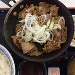 吉野家 - 塩尻 吉野家 鉄板牛カルビ定食 743円