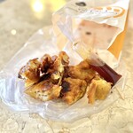 Cempedak Goreng Spesial Cik Lina - 揚げたてジャックフルーツのパンケーキ30000ルピア≒284円