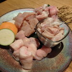 しなもん堂 - ホルモン盛り合わせ