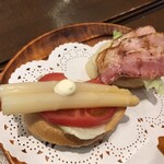 神戸にしむら珈琲店 中山手本店 - フルーツセットのオープンサンド