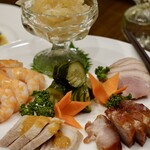 天津飯店 - 前菜盛り合わせ