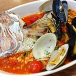 ペスカトーラ - シーフードたっぷりの贅沢な赤のペスカトーレ