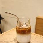 ブラウンサウンドコーヒー - 塩キャラメルラテ