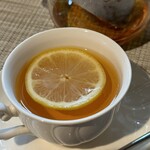 ビストロ セレニテ - レモン紅茶