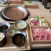 しゃぶしゃぶと焼肉 わにく ミッドランドスクエア店 - 