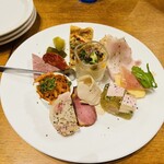 SADAKI deli - 