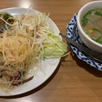 プロォーイ タイ料理 - 