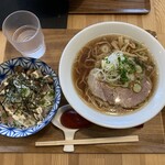 大衆食堂 中華そばとおコメの店 メシケン。 - メシケンセット (しょうゆ＋チャーマヨ丼(小)