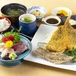 Fried horse mackerel and assorted sashimi