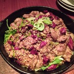くつろぎの和食個室居酒屋 響き - ラム肉のスパイス鉄板焼