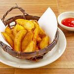 Hokkaido-grown fluffy potato fries with skin