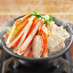 Steamed snow crab on a ceramic plate