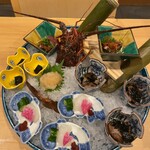 日本料理　伊せ吟 - お刺身には伊勢海老ちゃん。