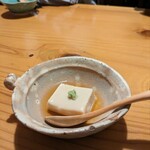ごはんと酒菜 やま音 - 胡麻豆腐
