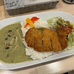 Oufuukare Ueda - ロースカツカレープレート 1,300円