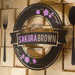 SAKURA BROWN - 店舗中央にあるロゴです。