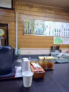 Gyuusujikare Chiisana Kareya - カウンターに座るとこんな感じ。