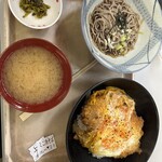 Hatoba Shokudou - 上カツ丼とミニ冷やし蕎麦