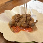 Pasar Mayestik - ③タピオカとビーフボール ピーナッツソースとスイートチリソース 20000ルピア≒196円