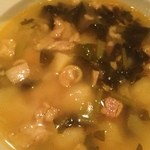 コメドール・エル・カミーノ - 塩豚からとてもよい風味が出ております。