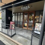 DINING1325 - 入り口