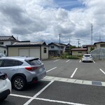 広野屋 - お店の裏の駐車場