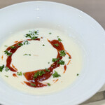 カフェ ド エス - (冷)ポテトスープと(暖)トマトのスープ