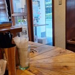 塩々 - 店内　カウンター席