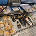 田中鮮魚店 - 田中鮮魚店で、藁焼き鰹と、鰹の刺身、白甘ダイ購入。