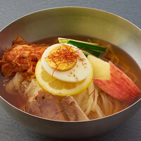 冷麺（白太麺もしくは黒細麺）