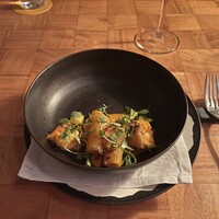 ザ タヴァン グリル＆ラウンジ - 