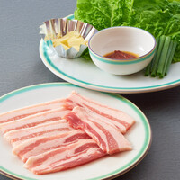 サムギョップサル（岩中豚）