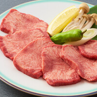 厚切上タン塩（お好みでうす切りも承ります）