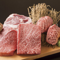 厚切りステーキ盛り合わせ