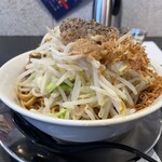 メガ豚パンチ - 汁なしラーメン（並盛、野菜マシ）