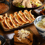 肉汁餃子のダンダダン - 竹コース　集合写真　アップ