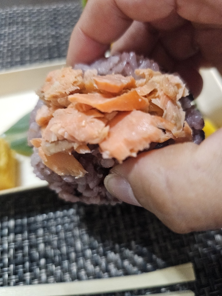 写真 : TARO TOKYO ONIGIRI 人形町ファクトリー （タロー トウキョー