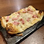 ◆Alsace-style bacon and onion tarte flambée
