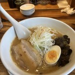 麺屋 雪風 すすきの店 - 濃厚味噌ラーメン　名前そのまま