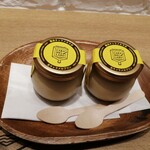 ヨコハマ キャラメルラボ - 生キャラメルプリン385円