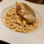 ◆ Tagliatelle with red snow crab and tomato cream