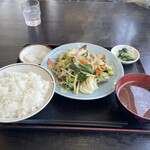 Oshokujidokoro Daikichi - 肉と野菜炒め