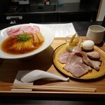 中華そば ぺる鶏 - 地鶏そばNOIR 特製プレート付き2000円