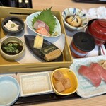 Washoku Nabedokoro Sushi Han - くつろぎプラス