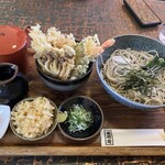 Seirouan - たぬきそば980円＋小鉢天丼680円