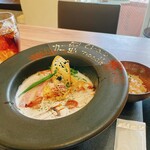 カニ蟹 crab noodle 三宮 - 